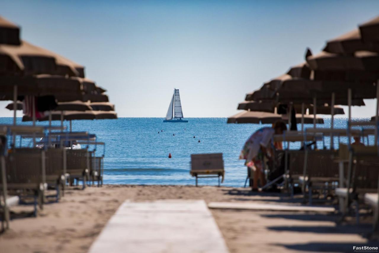 Hotel Solemare Milano Marittima Exterior foto